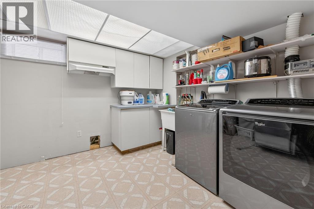 6 GLENHOLLOW Drive - 28