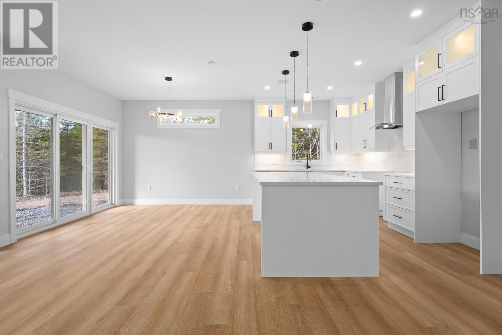 Property 7 of 49 of 122 Zaffre Drive
