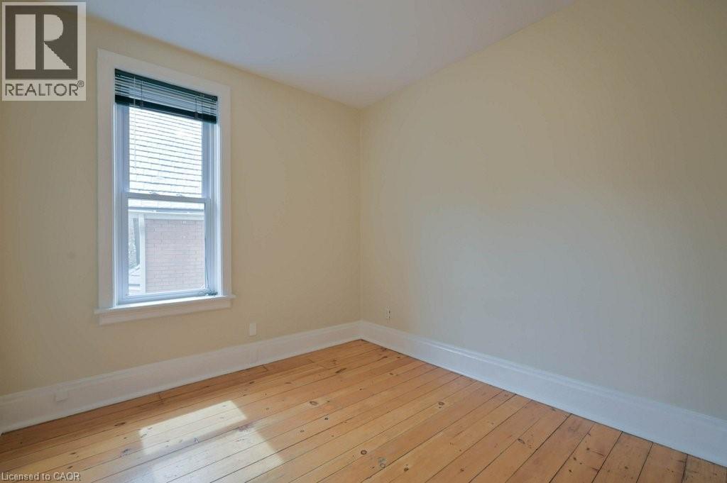 12 CLARENCE Place, Kitchener, Ontario, N2H2L2 — Photo 29