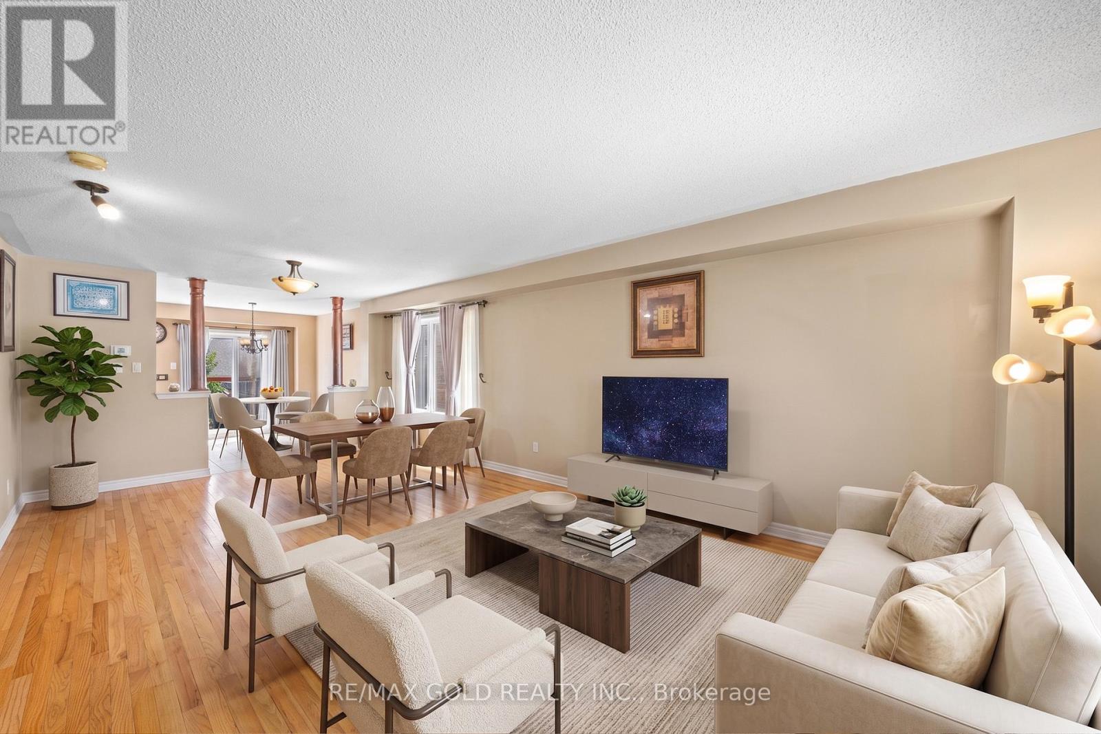 17 CALDERSTONE ROAD - 8
