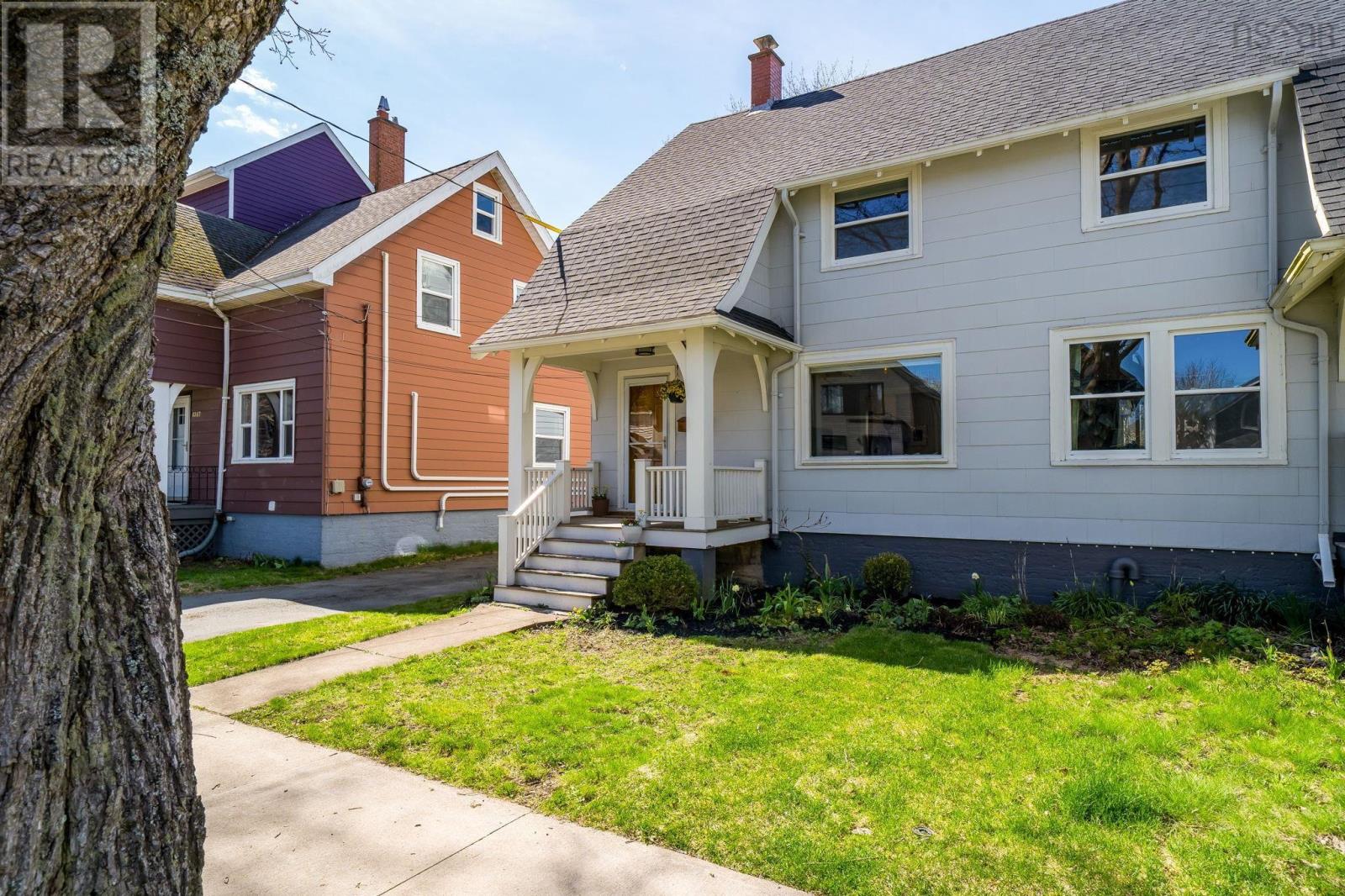 Property 34 of 50 of 6363 Seaforth Street