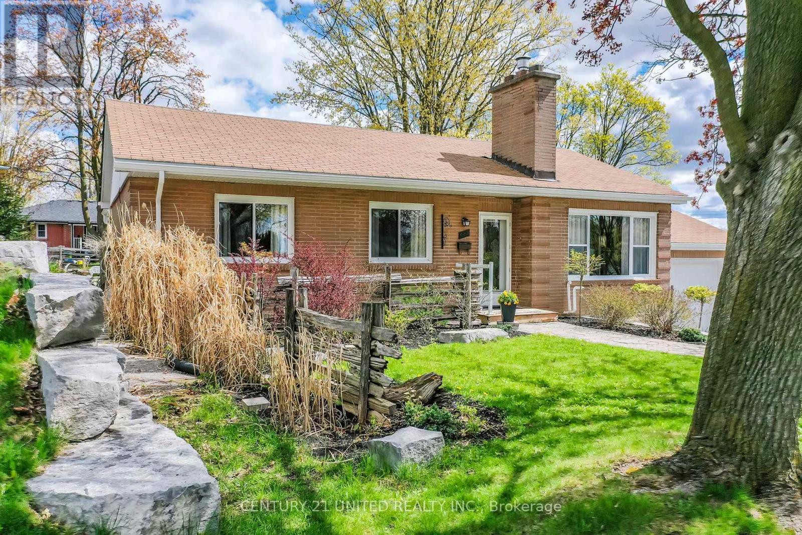 682 VICTORY CRESCENT - Image 3
