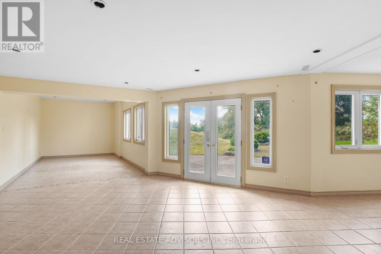 20 BELLS LAKE ROAD - 22