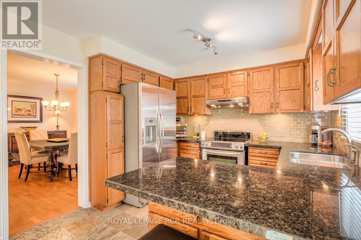 582 MILLARD STREET - 12