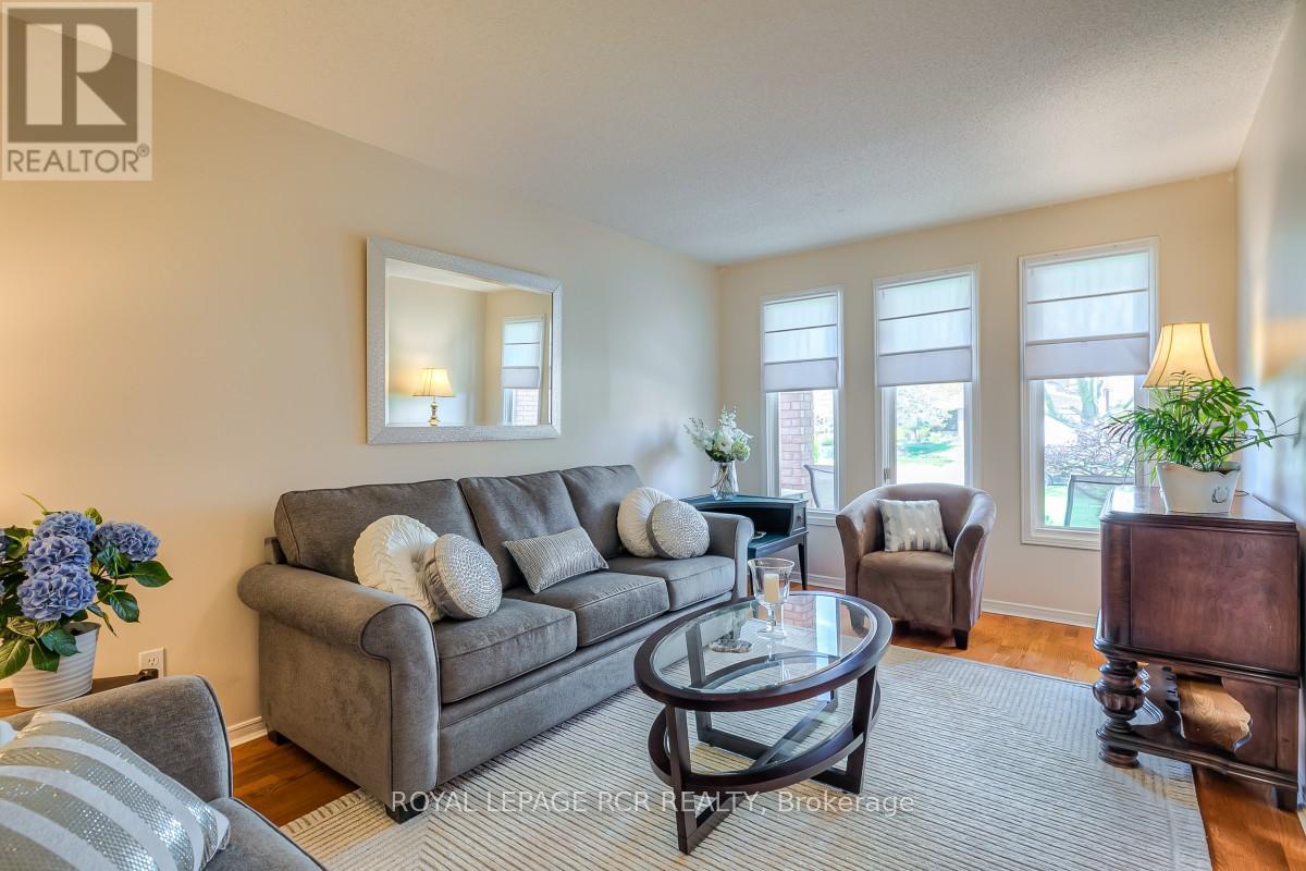 582 MILLARD STREET - 6