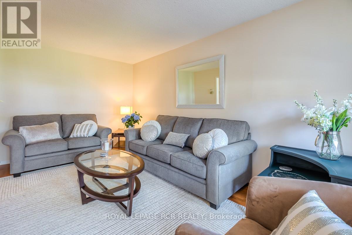582 MILLARD STREET - 7