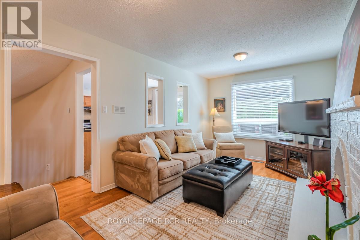 582 MILLARD STREET - 9