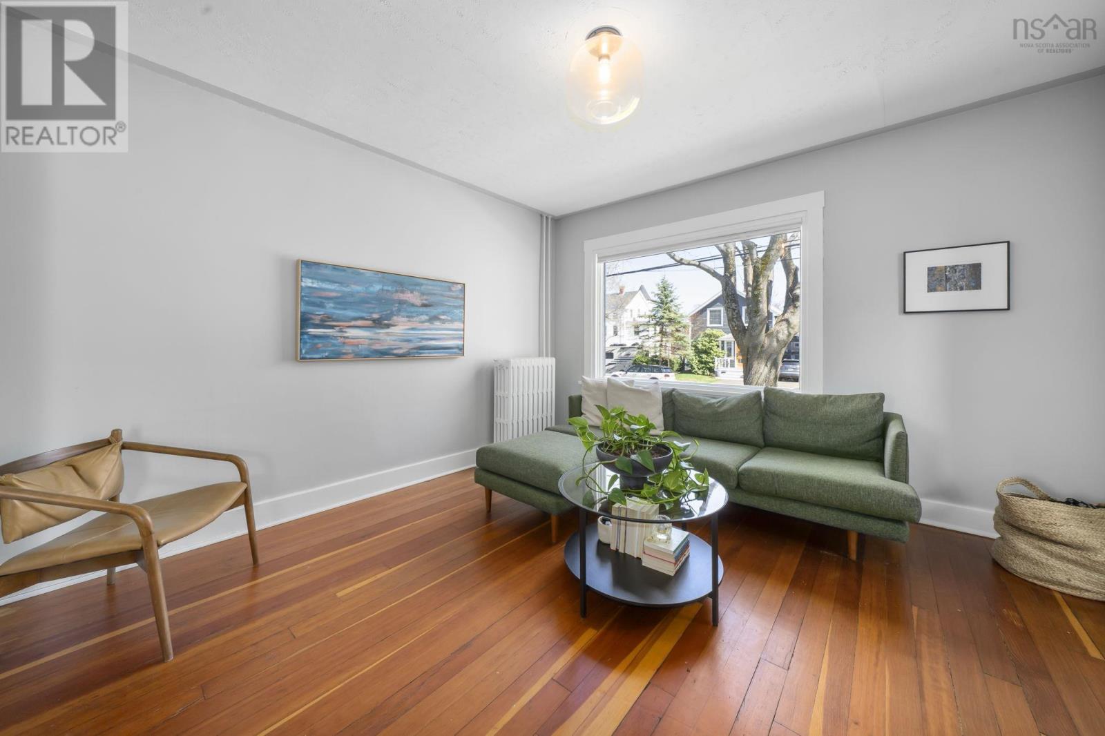 Property 5 of 50 of 6363 Seaforth Street