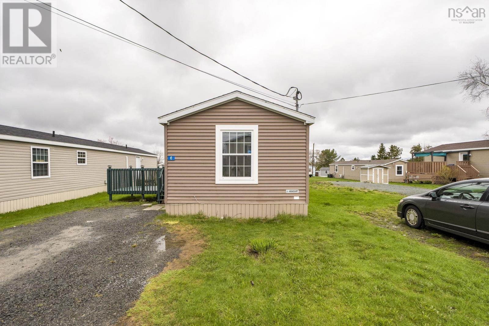 Property 29 of 36 of 6 Sue Ann Avenue