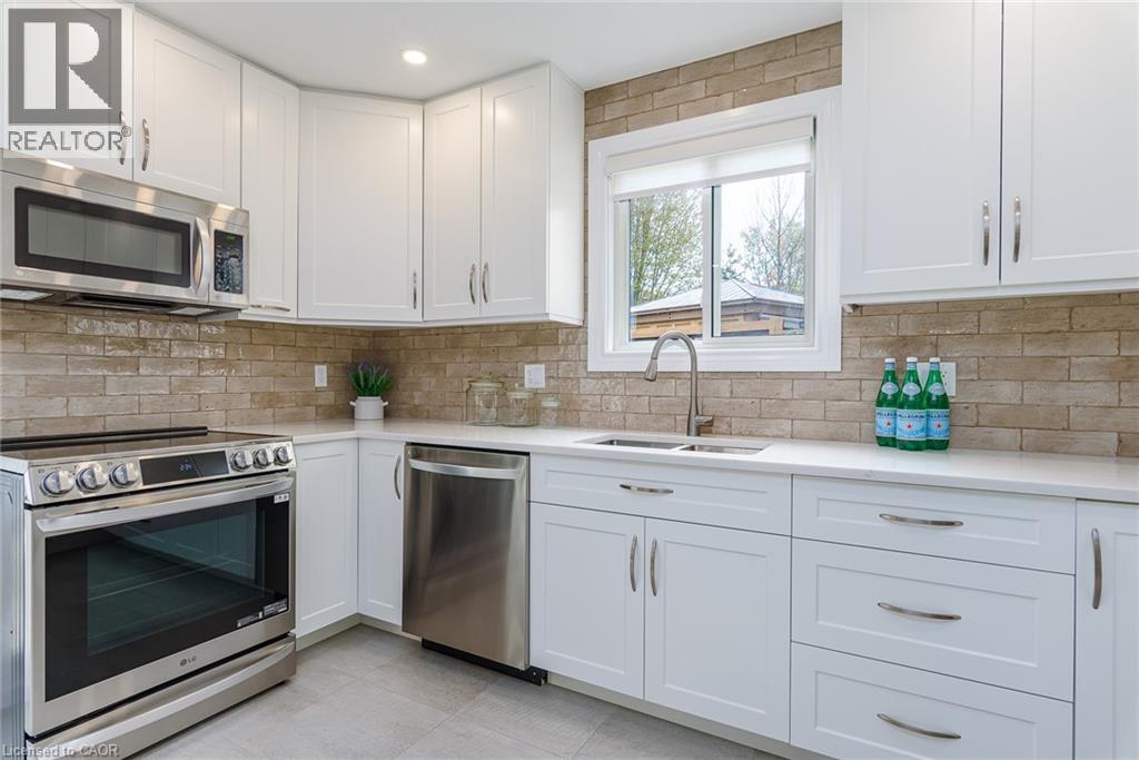64 MARCY Crescent, Cambridge, Ontario, N3C4H5 — Photo 20