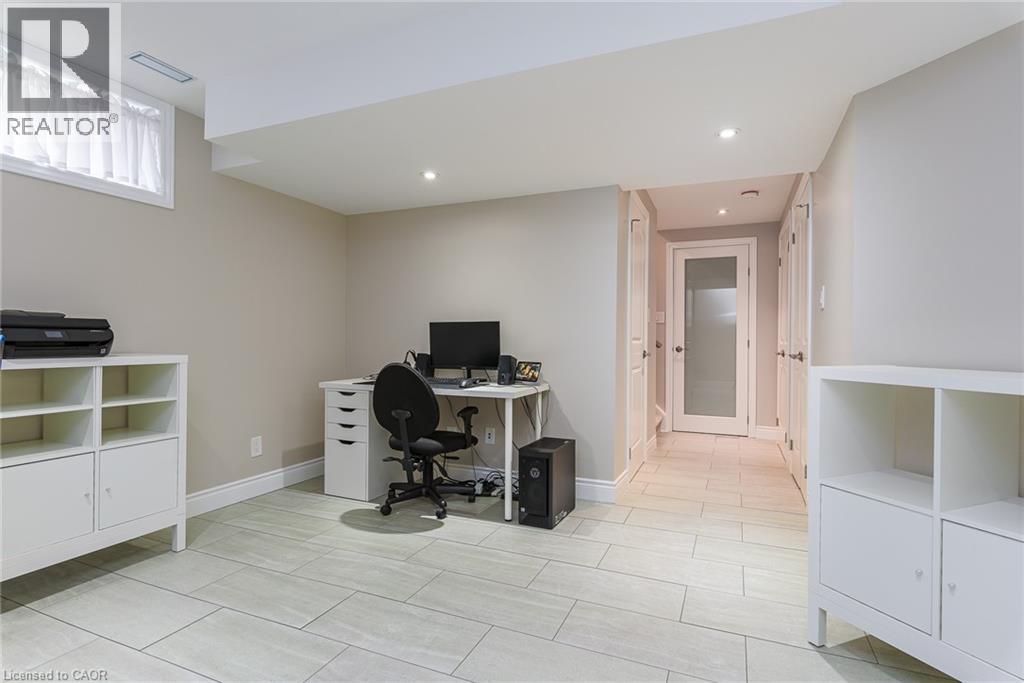 64 MARCY Crescent, Cambridge, Ontario, N3C4H5 — Photo 16