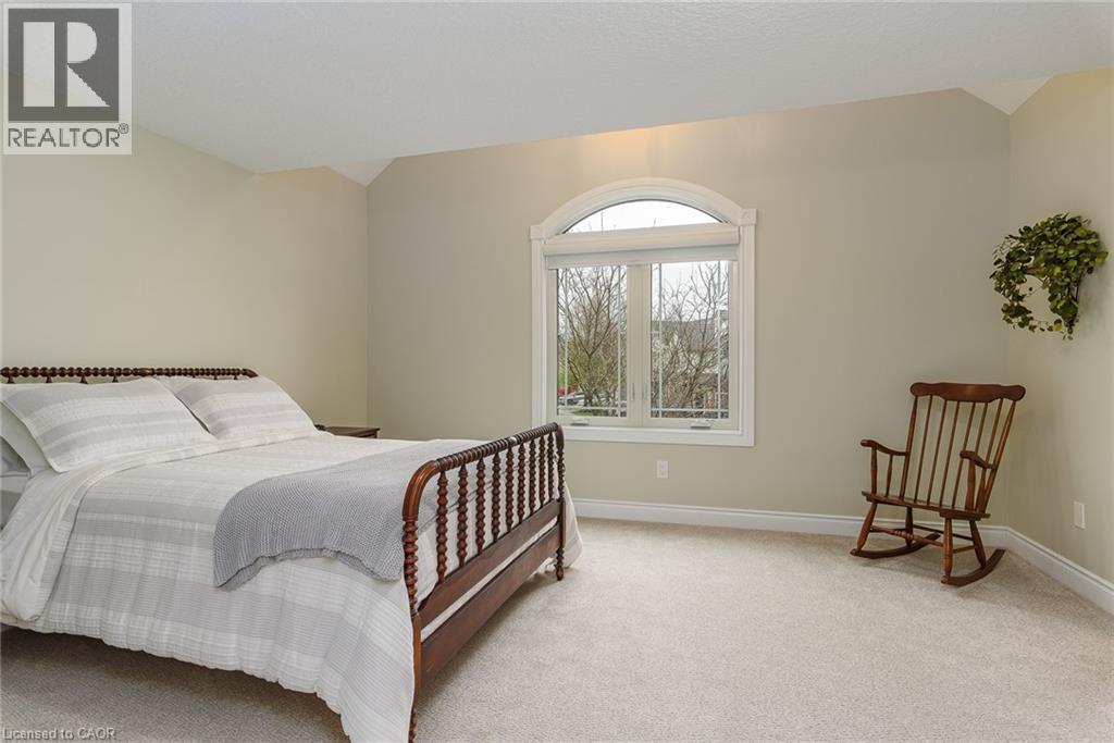 64 MARCY Crescent, Cambridge, Ontario, N3C4H5 — Photo 9