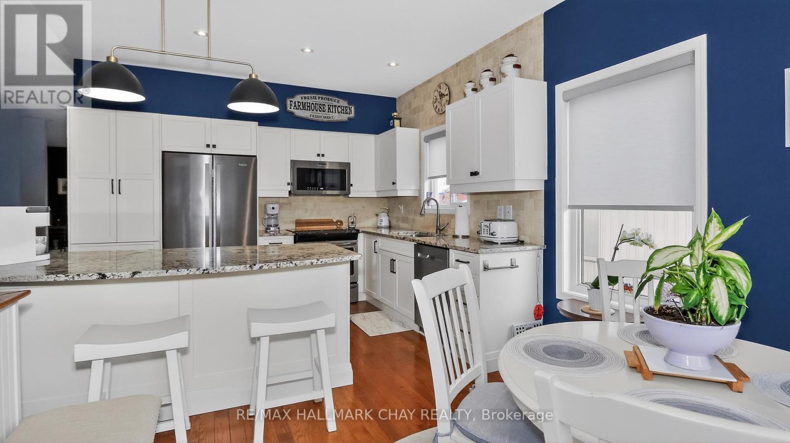 205 COUNTRY LANE - 7