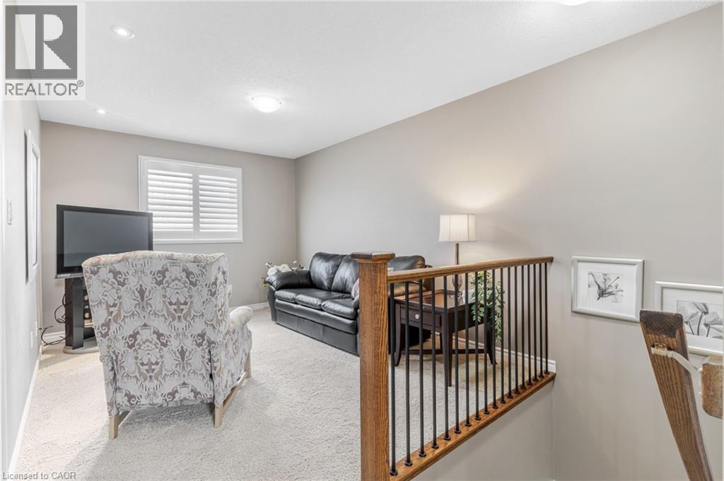 555 CHABLIS Drive Unit# 18, Waterloo, Ontario, N2T0A5 — Photo 23