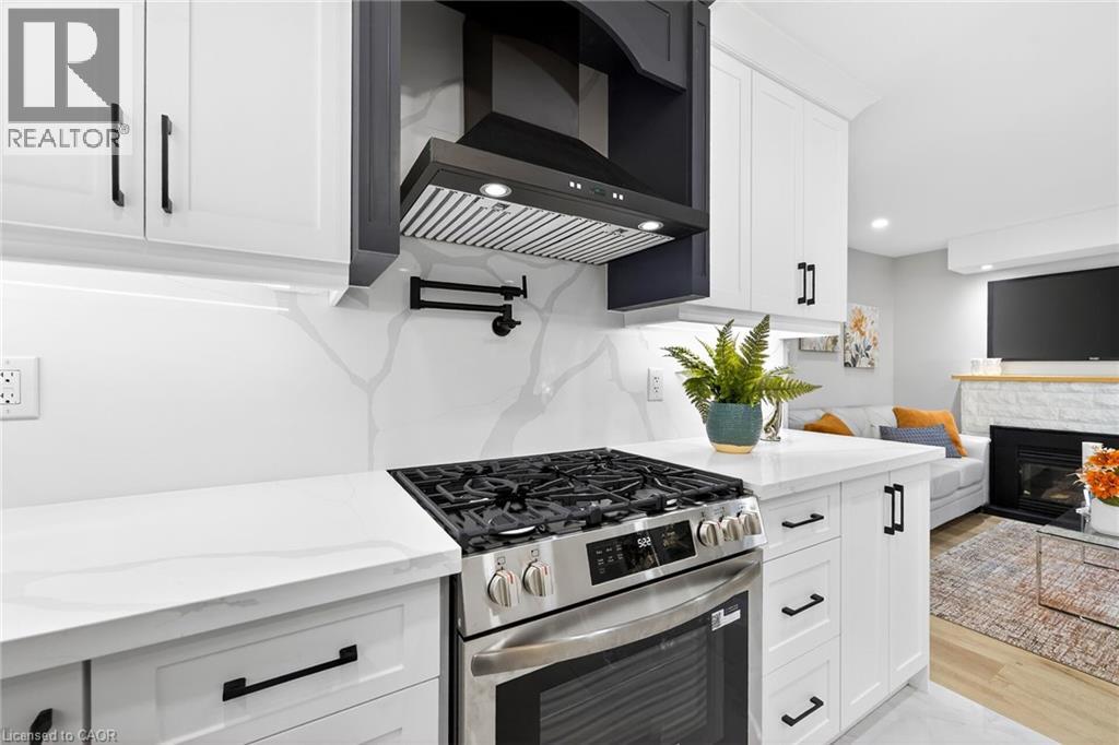 262 BROADWAY Avenue - 10