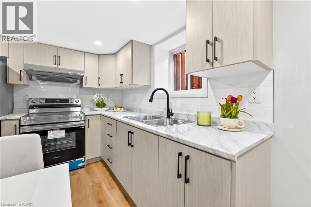 262 BROADWAY Avenue - 34