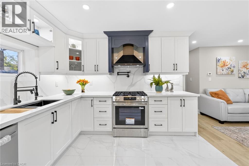 262 BROADWAY Avenue - 9