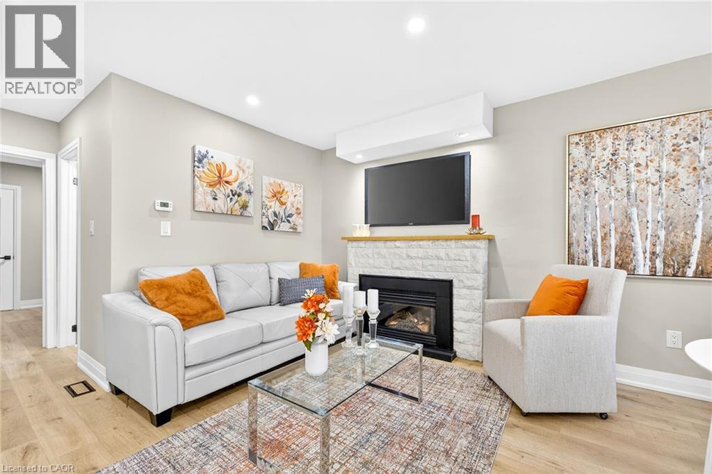 262 BROADWAY Avenue - 17
