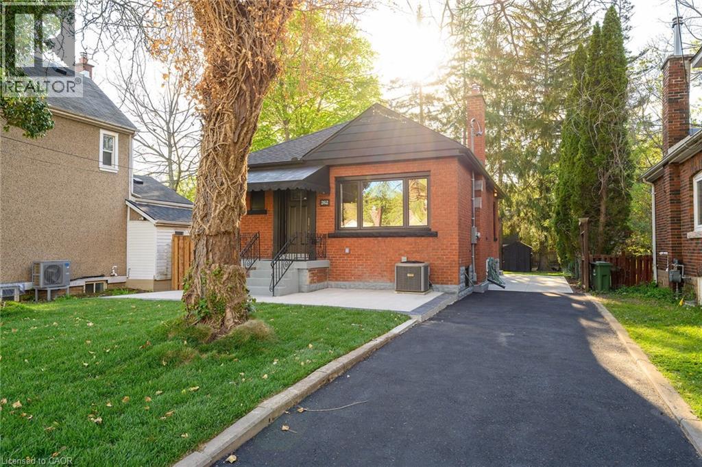 262 BROADWAY Avenue - 50