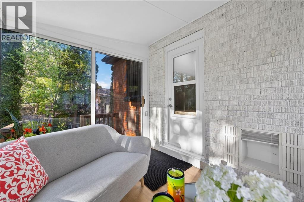 262 BROADWAY Avenue - 28