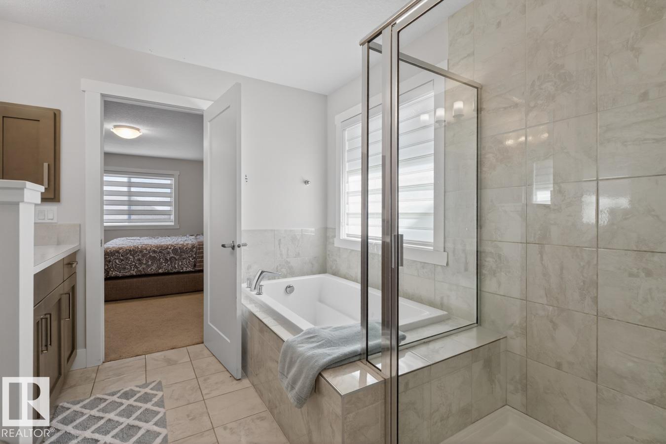 7942 ERASMUS CR NW - 27