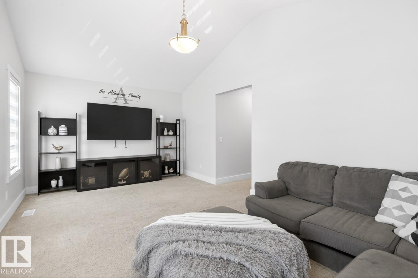 7942 ERASMUS CR NW - 32