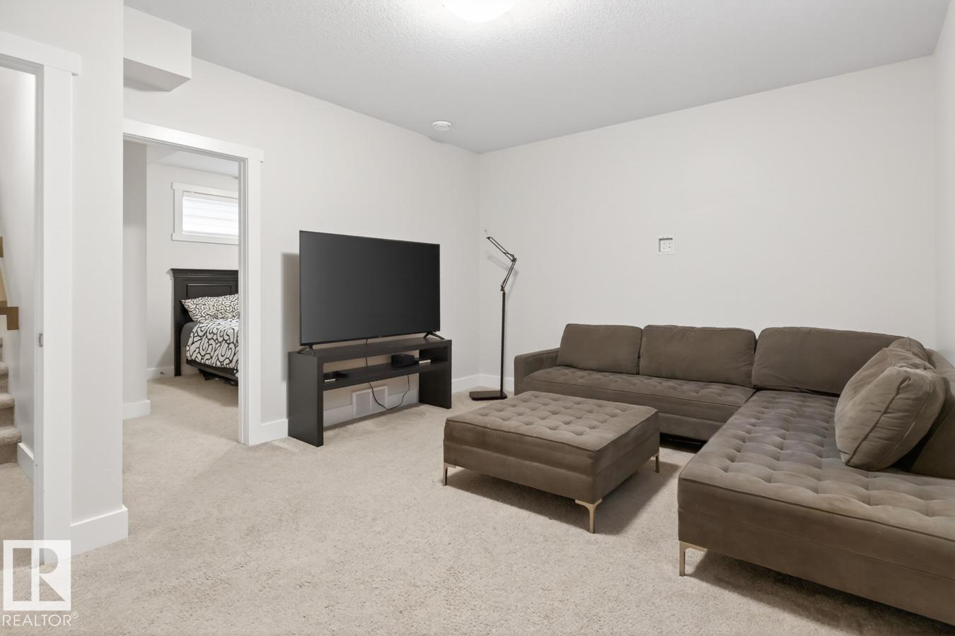 7942 ERASMUS CR NW - 34