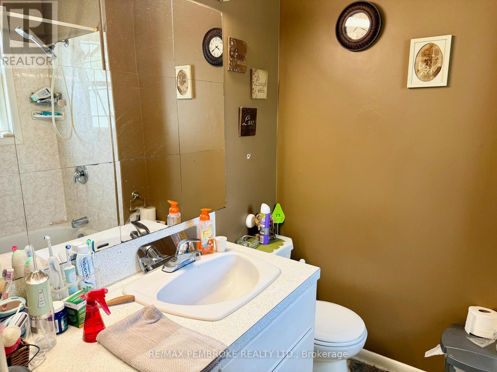 153 CECELIA STREET - 6