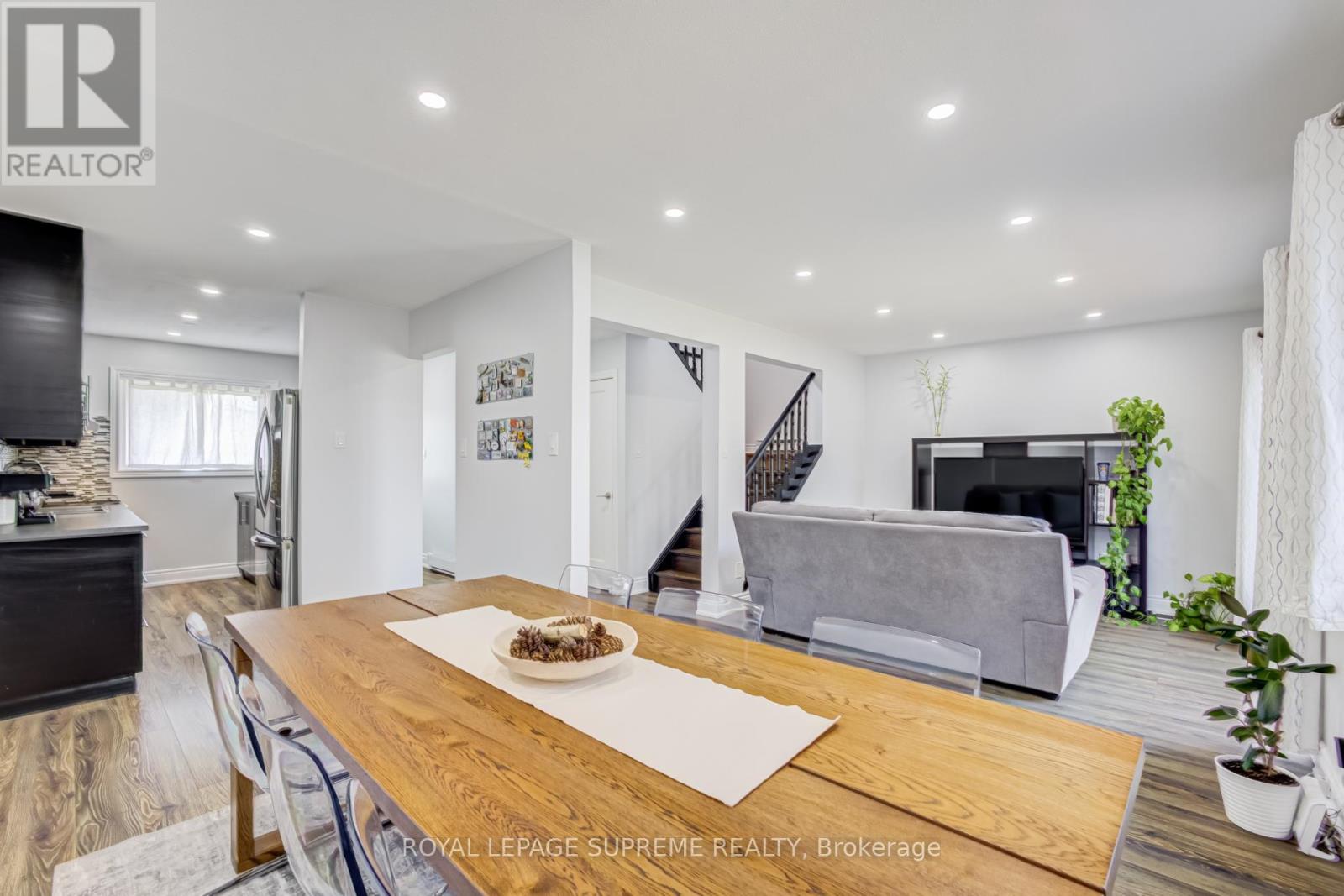 18 JULIETTE SQUARE - 10