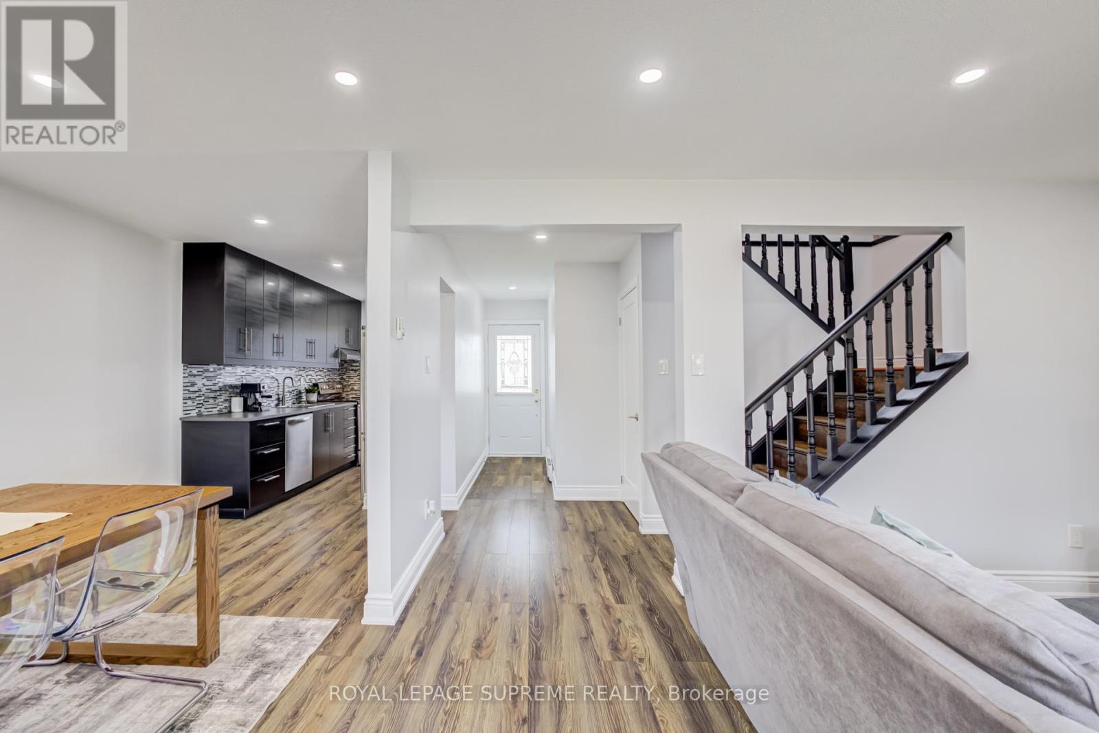 18 JULIETTE SQUARE - 12