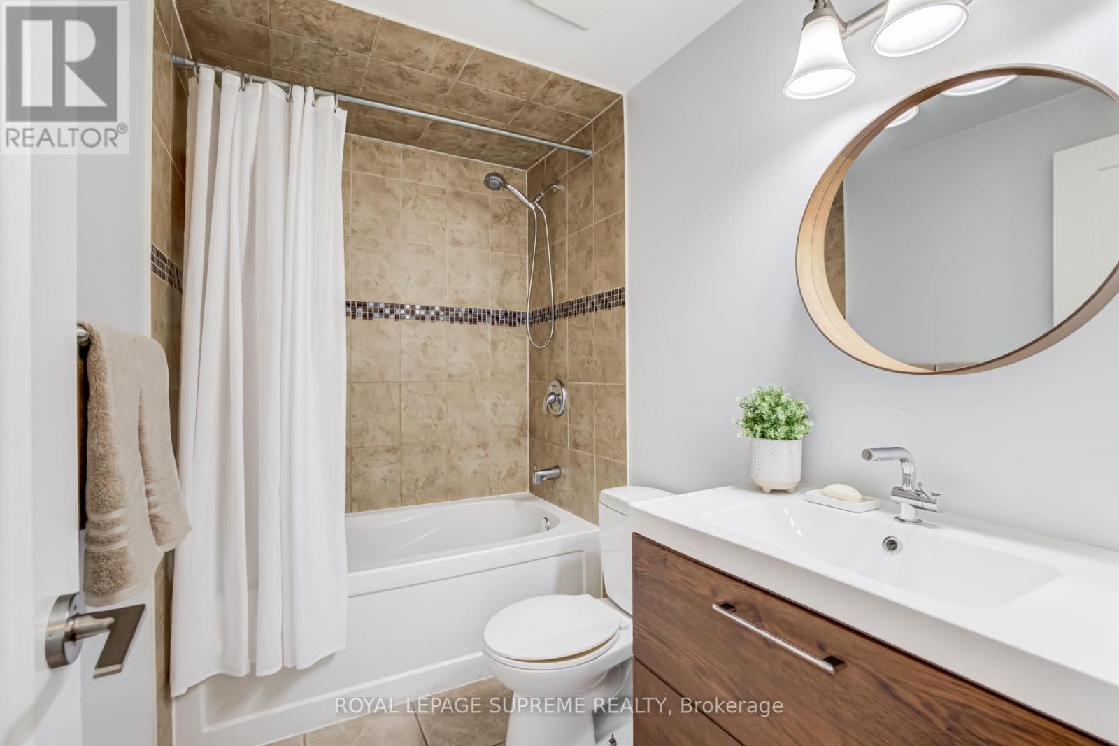 18 JULIETTE SQUARE - 24