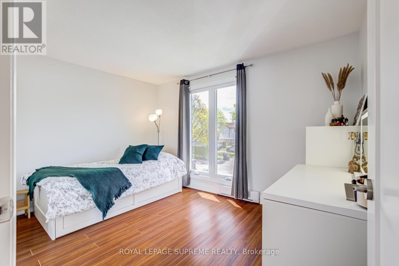 18 JULIETTE SQUARE - 25