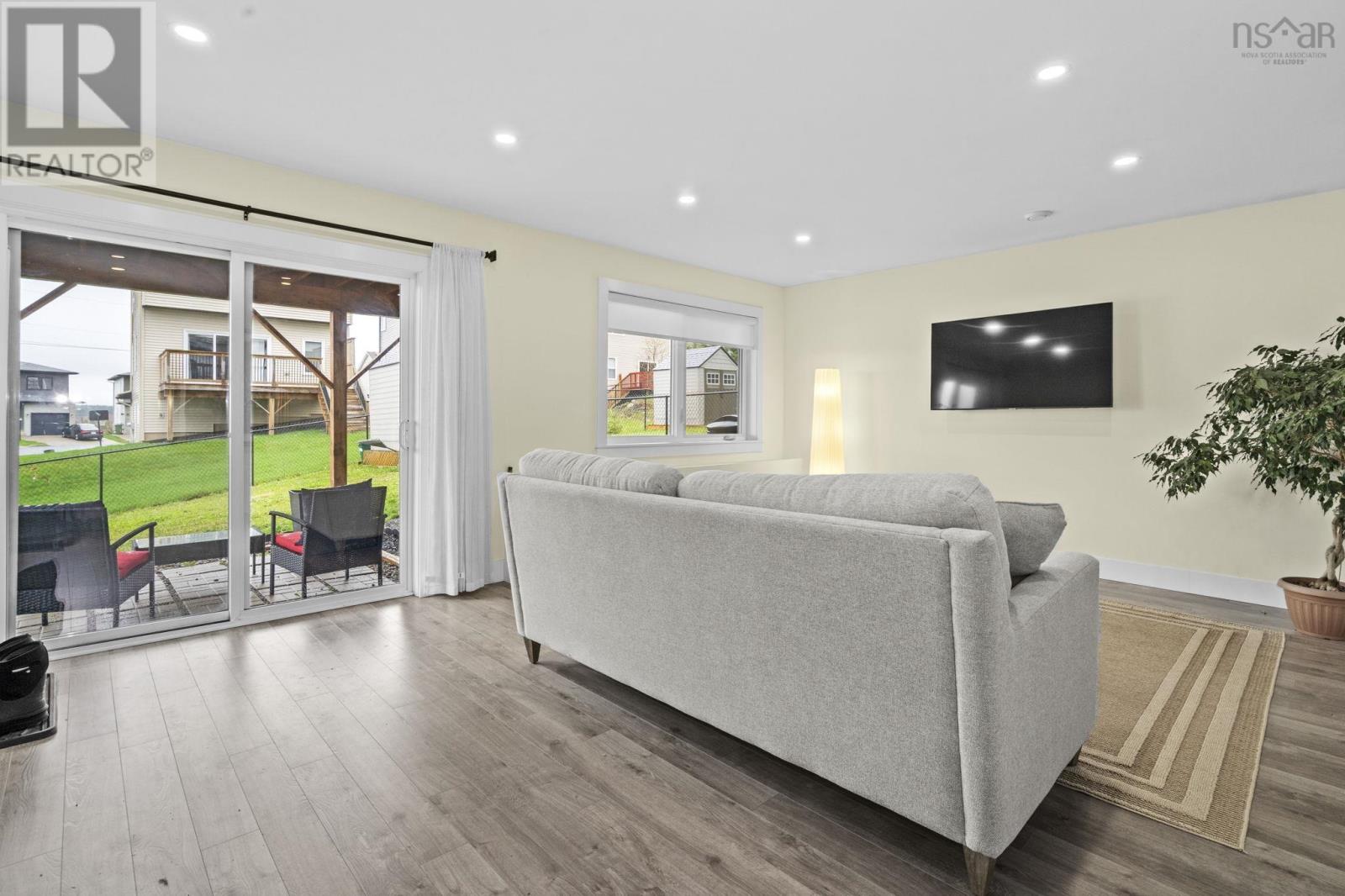 Property 22 of 38 of 23 Thorngrove Lane