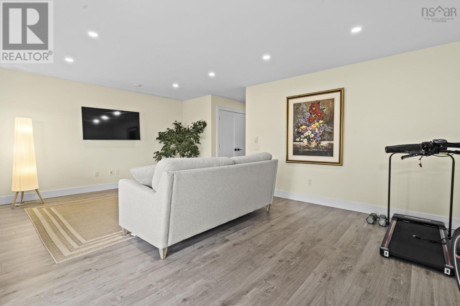 Property 23 of 38 of 23 Thorngrove Lane