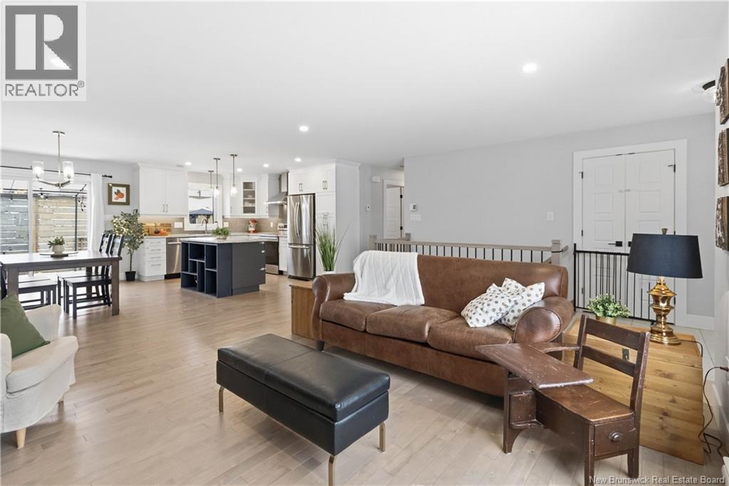 64 Amity Street - 11