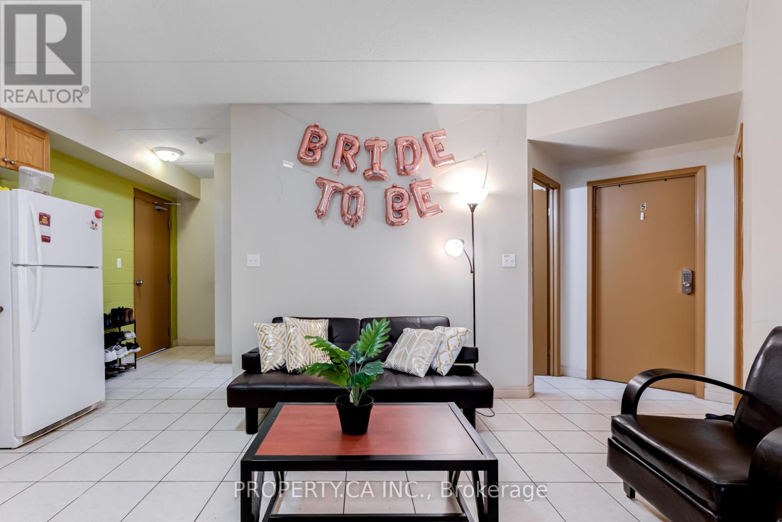#204 253 LESTER STREET - 10