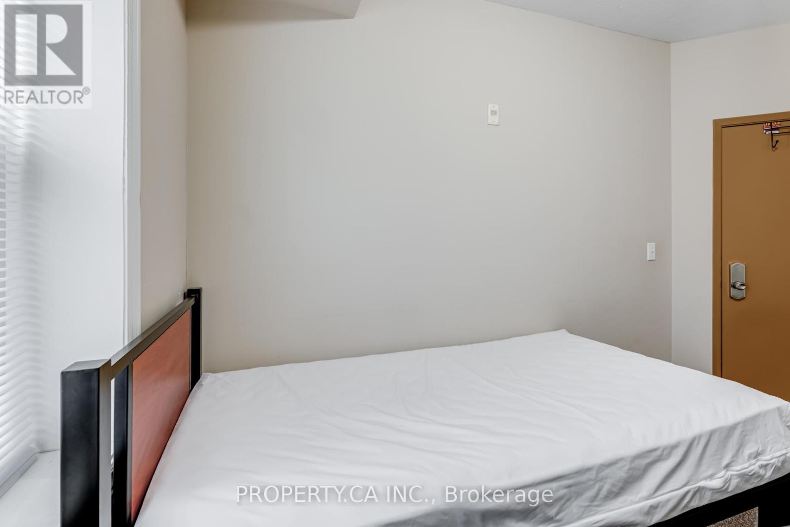 #204 253 LESTER STREET - 20