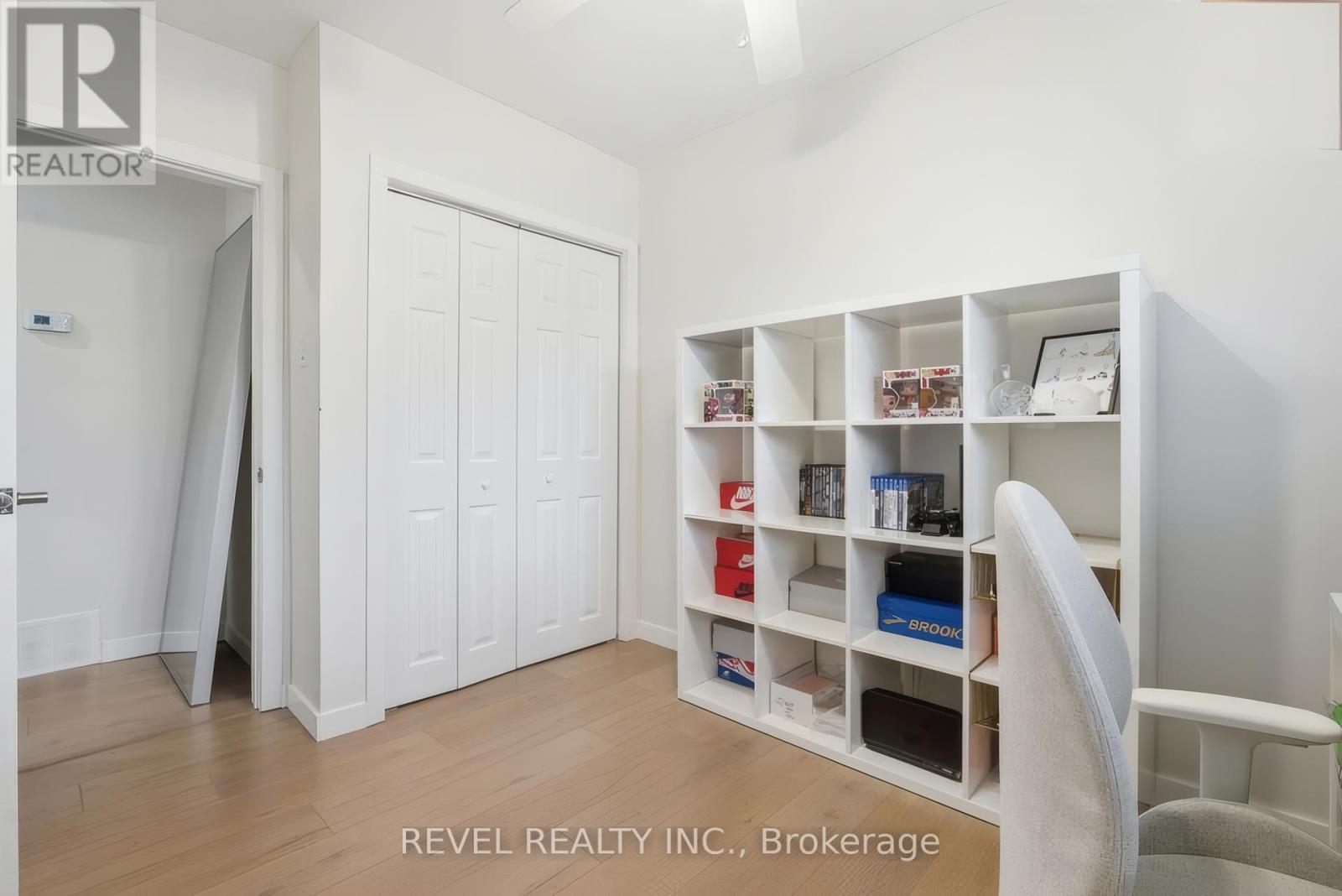 216 STEVENSON STREET N - 13