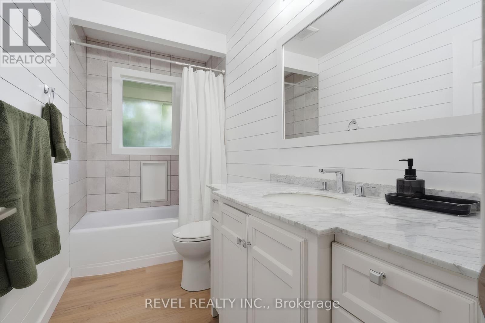 216 STEVENSON STREET N - 14