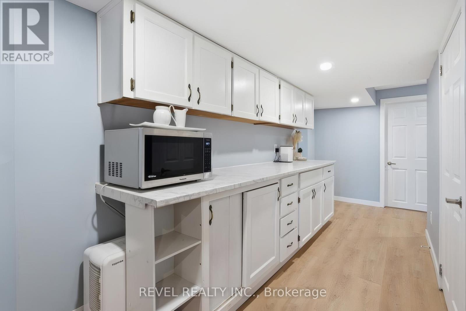 216 STEVENSON STREET N - 28