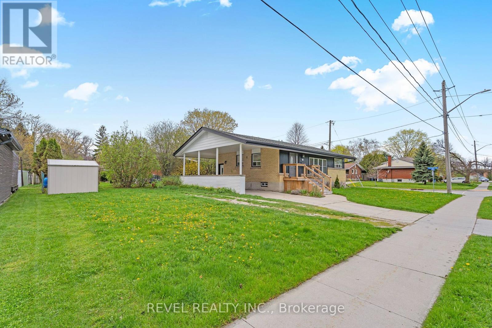 216 STEVENSON STREET N - 32