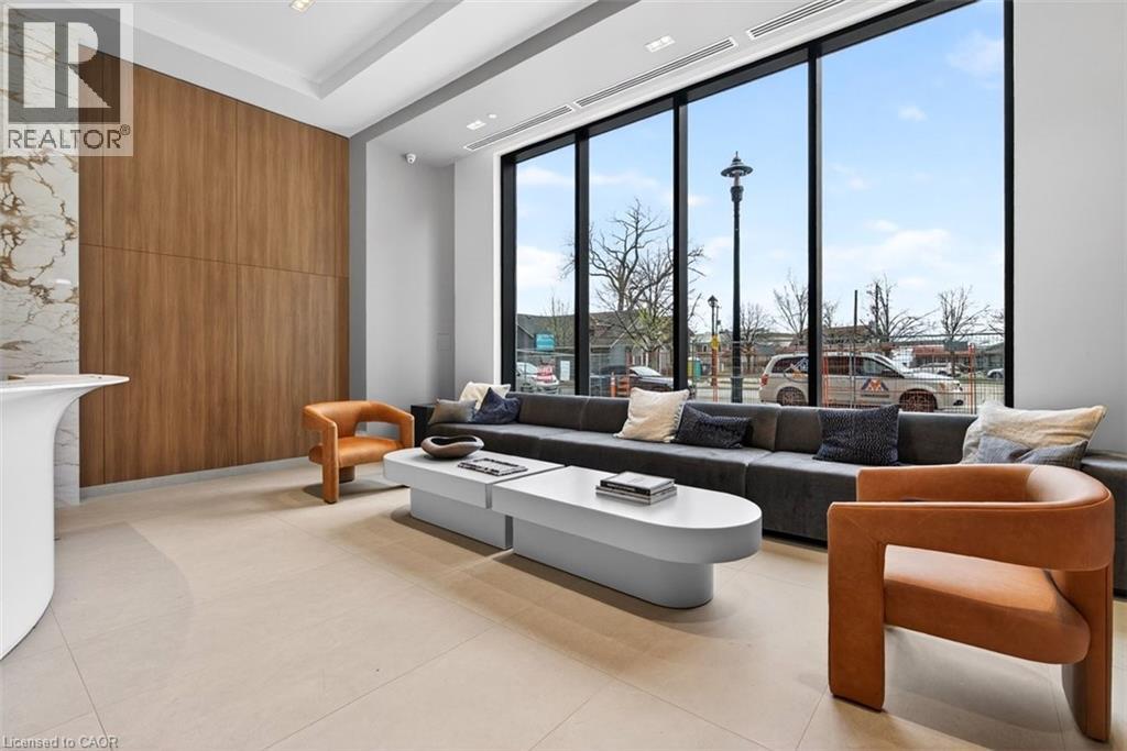 2075 LAKESHORE Road Unit# 1008, Burlington, Ontario, L7R0H3 — Photo 3