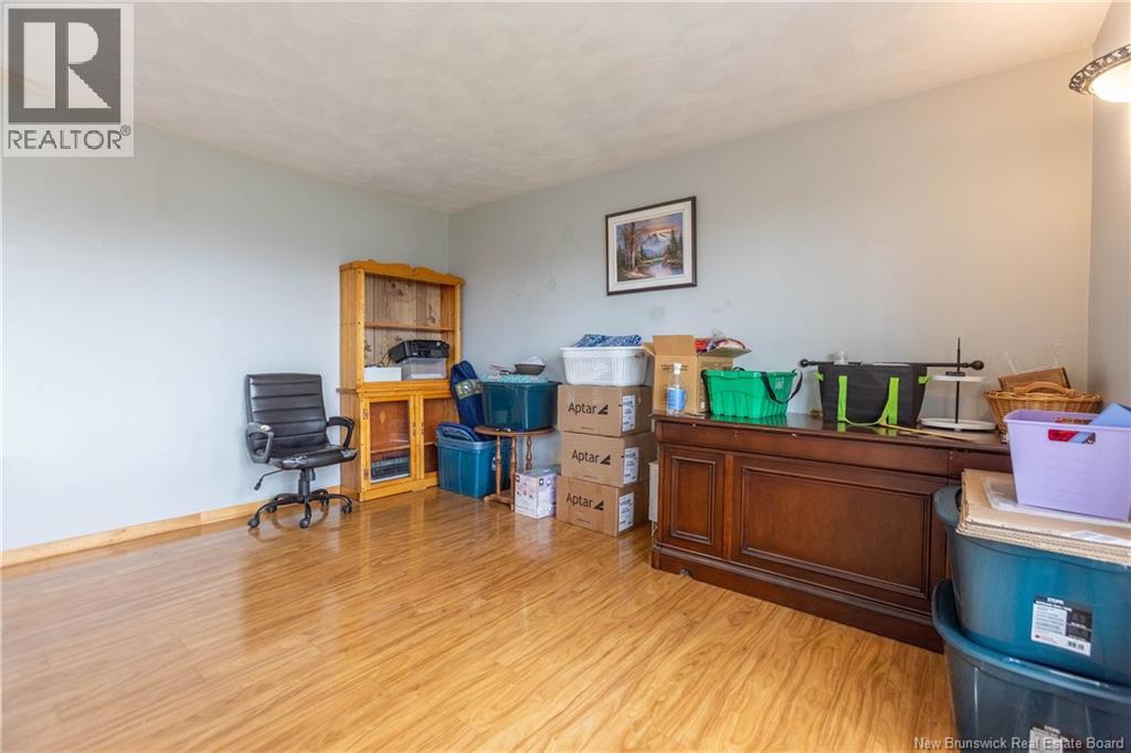 22 Walker Road - 10