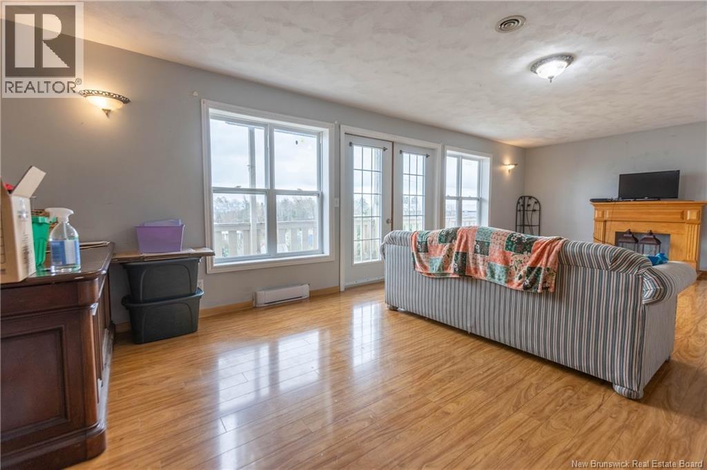 22 Walker Road - 11