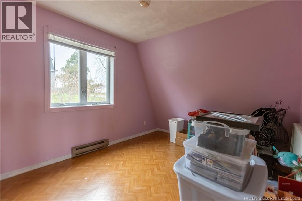 22 Walker Road - 24