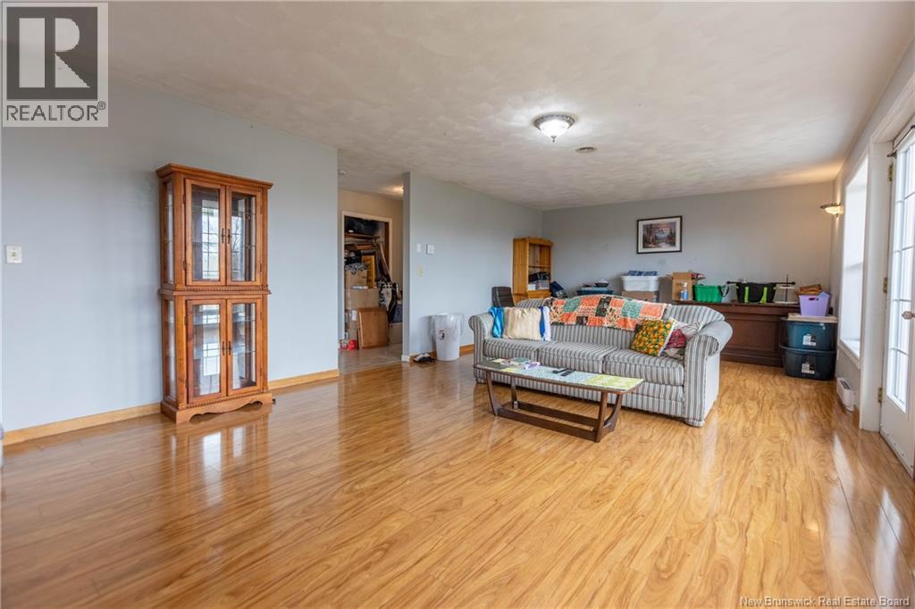 22 Walker Road - 9
