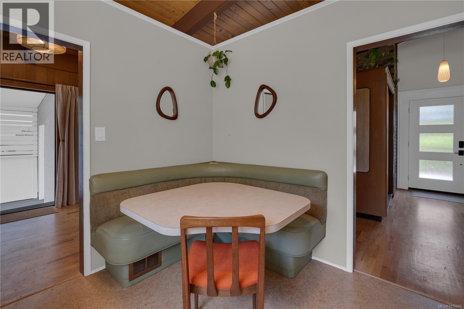  887 Clarke Road West, Central Saanich