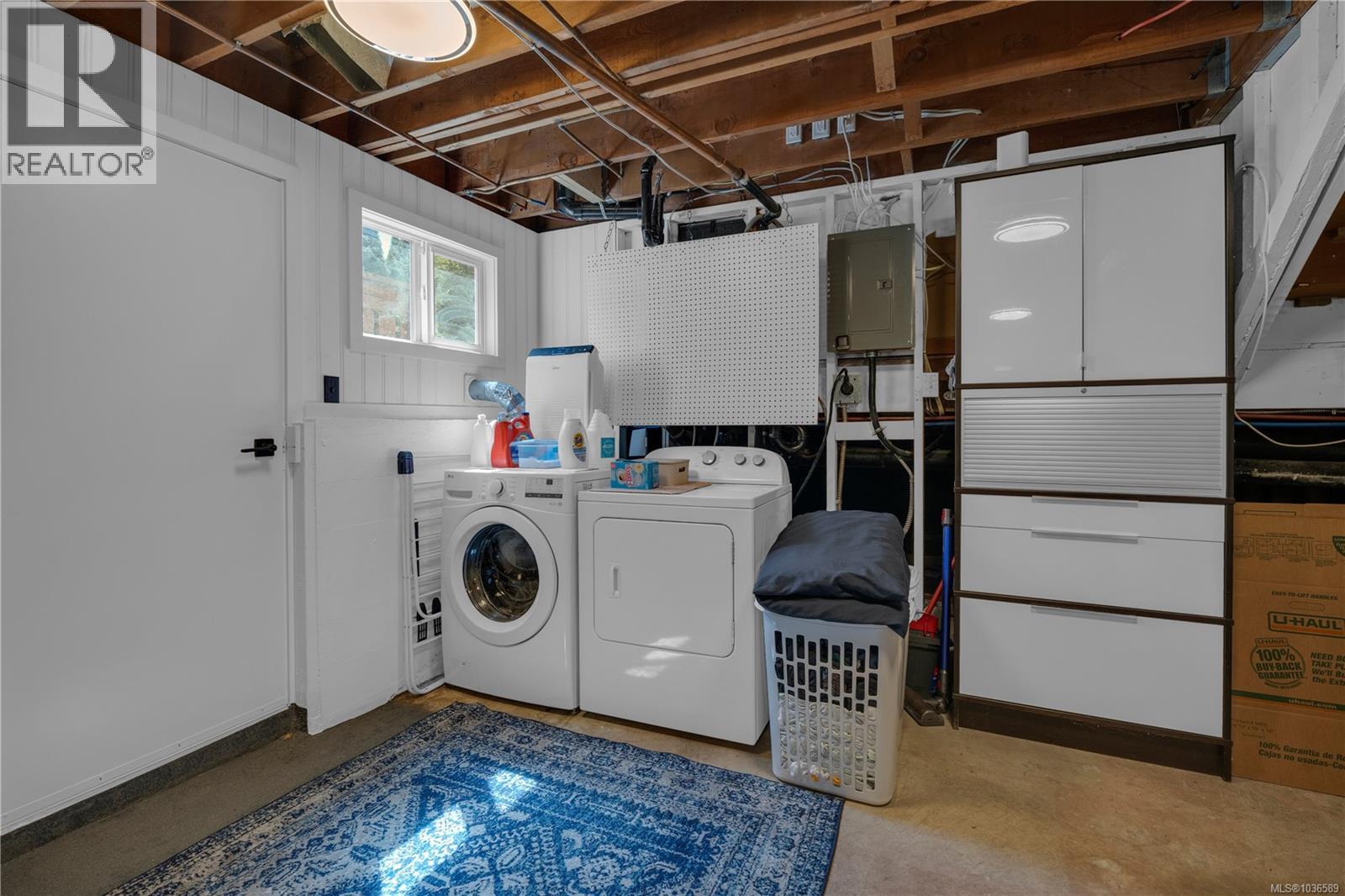  887 Clarke Road West, Central Saanich