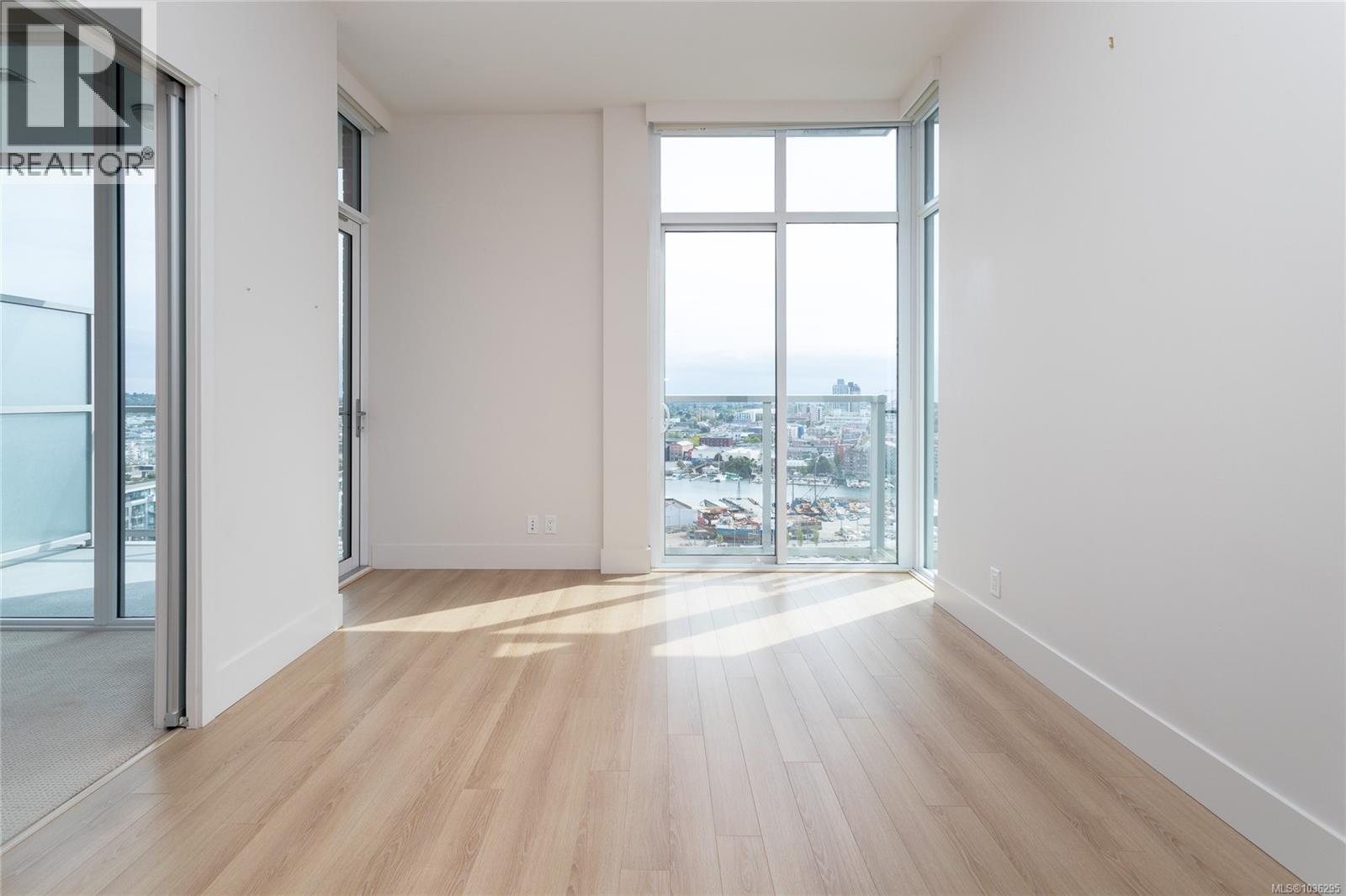 1707 83 Saghalie Road, Victoria