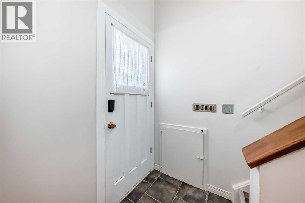 #3 4503 75 Street NW - 28